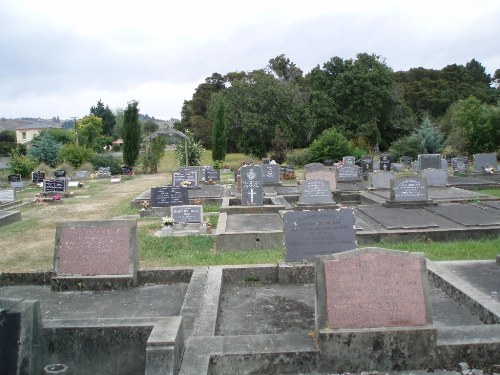 Commonwealth War Graves St. Paul Anglican Cemetery