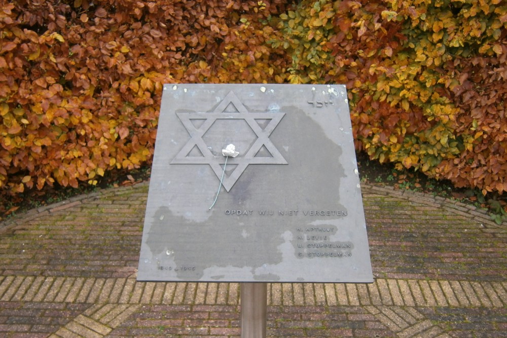 Joods Monument Wagenborgen #2