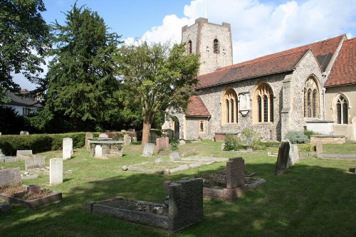 Commonwealth War Graves St. Mary Churchyard