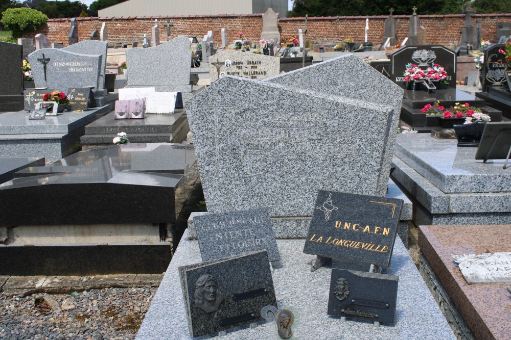 French Graves Veterans Gognies-Chaussée