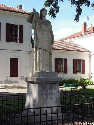 War Memorial Taller