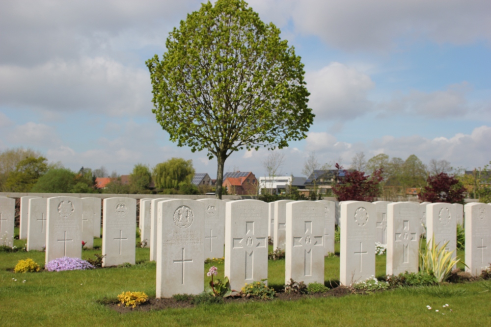 Commonwealth War Cemetery Artillery Wood #3