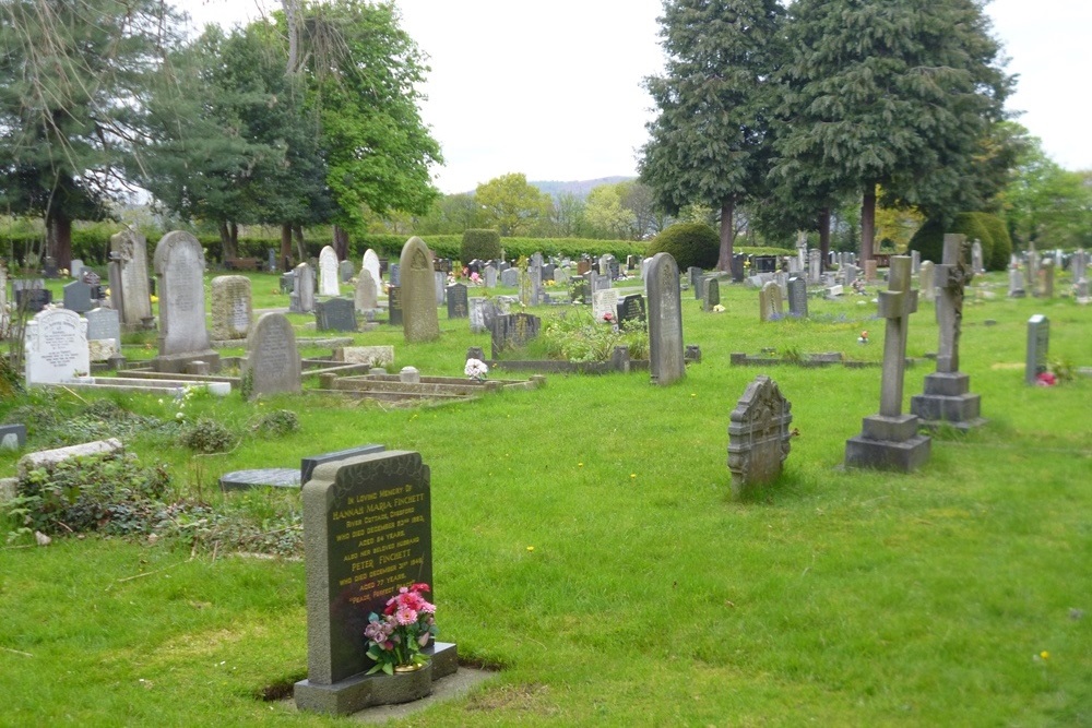 Commonwealth War Graves Gresford Cemetery #1