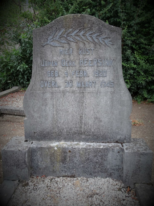 Dutch War Grave Reformed Cemetery Silvolde #1