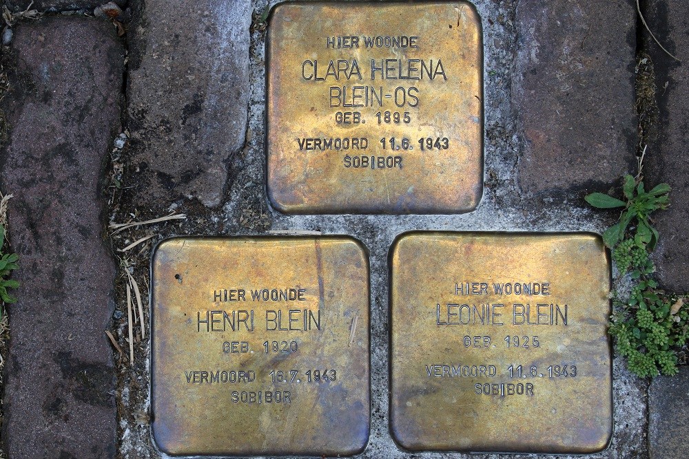 Stolpersteine Walstraat 11