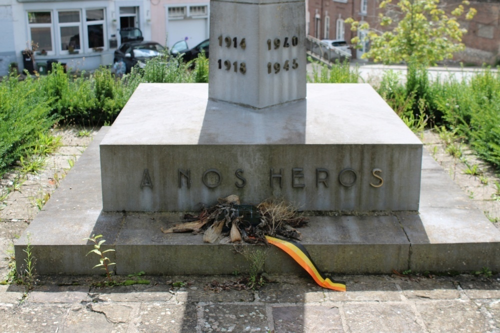 Oorlogsmonument Montignies-Le-Tilleul #5