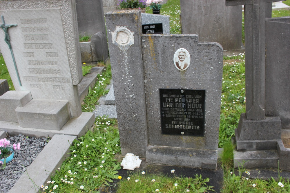 Belgian Graves Veterans Sint-Blasius-Boekel #2