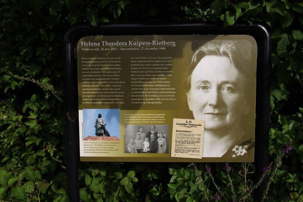 Information Panel Resistance Fighter Helena Theodora Kuipers-Rietberg #1