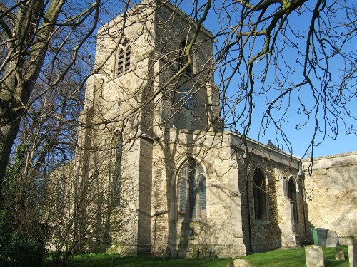 Oorlogsgraf van het Gemenebest St. Peter Churchyard