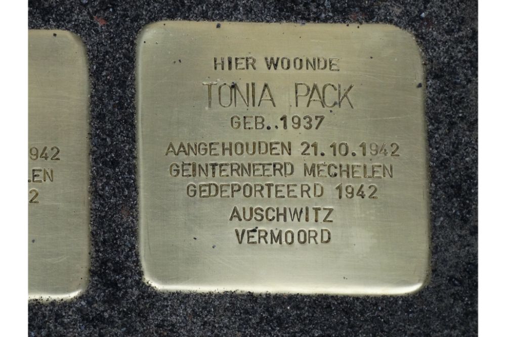 Stolpersteine Kleine Beerstraat 15 #3