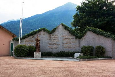 War Memorial Saint-Avre #1