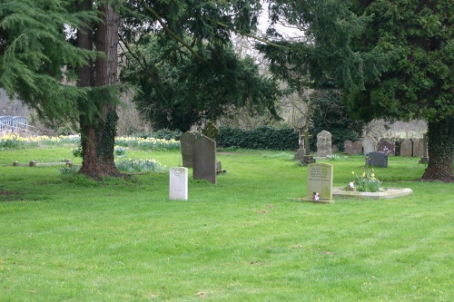 Oorlogsgraf van het Gemenebest St. Michael Churchyard #1