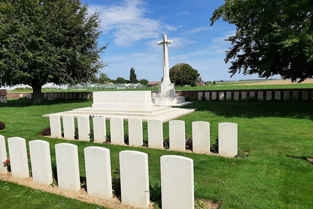 Commonwealth War Cemetery Heath #2
