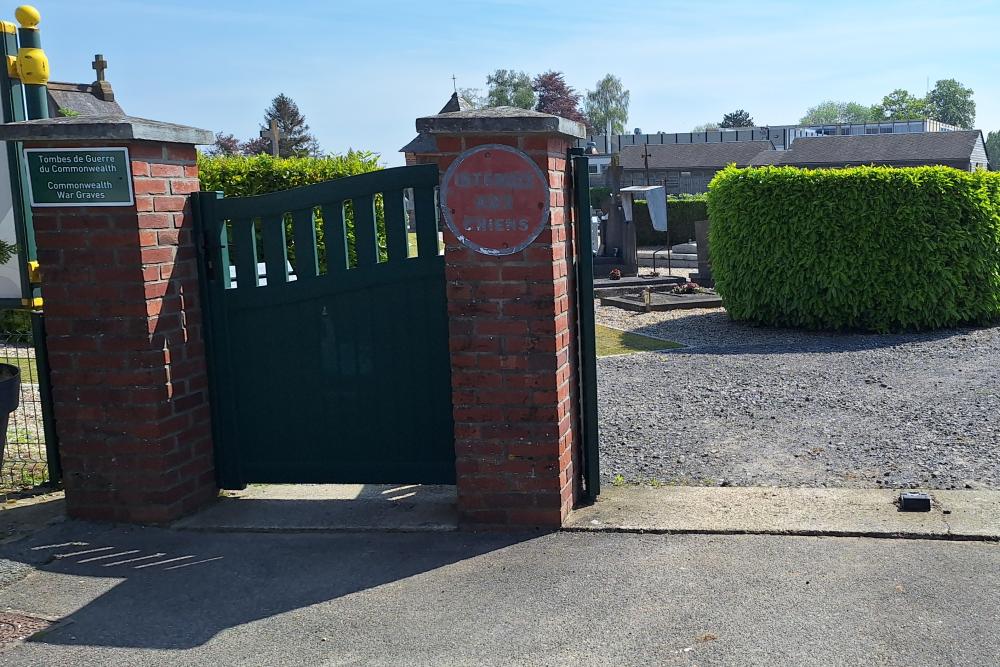 Commonwealth War Graves Oisemont #5