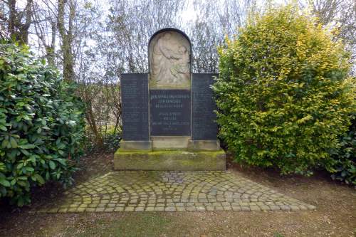 Oorlogsmonument Neulouisendorf