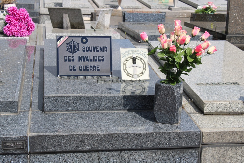 Belgian Graves Veterans Basècles #4