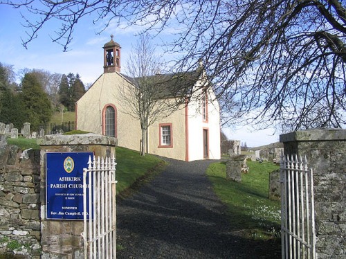 Commonwealth War Grave Ashkirk Parish Churchyard