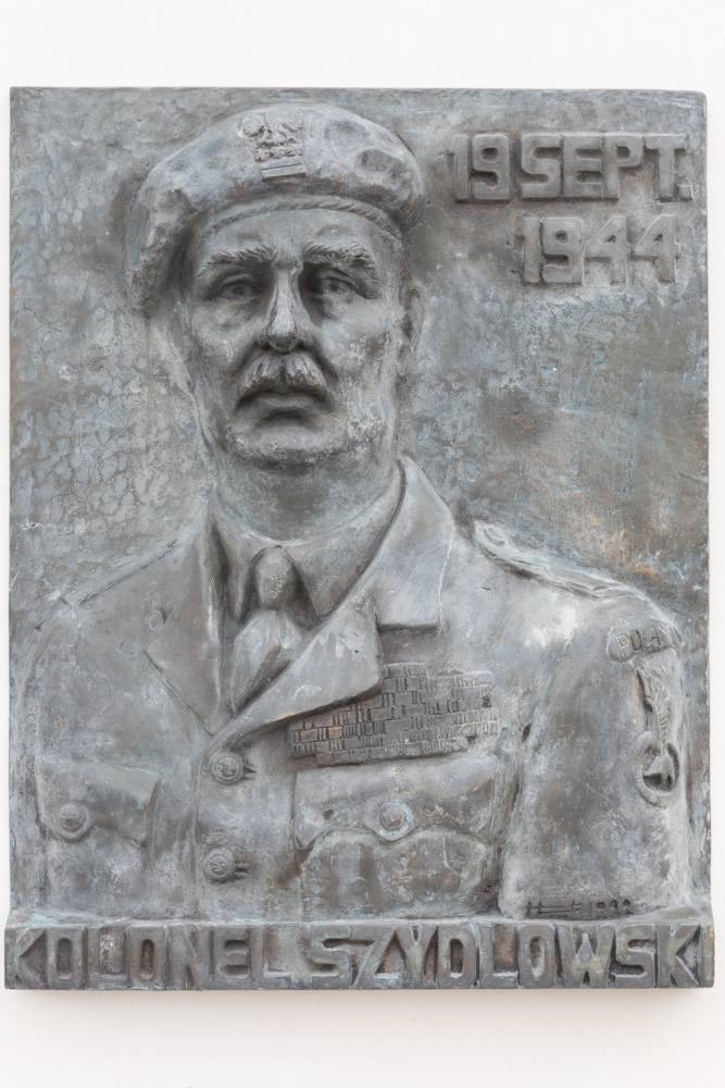 Monument voor Kolonel Szydlowski #3