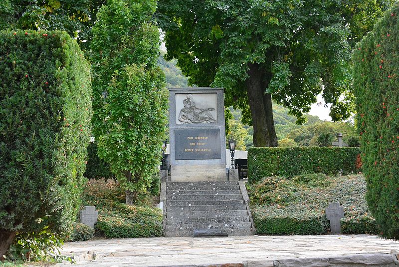 Duits-Oostenrijkse Oorlogsgraven Hainburg an der Donau #2