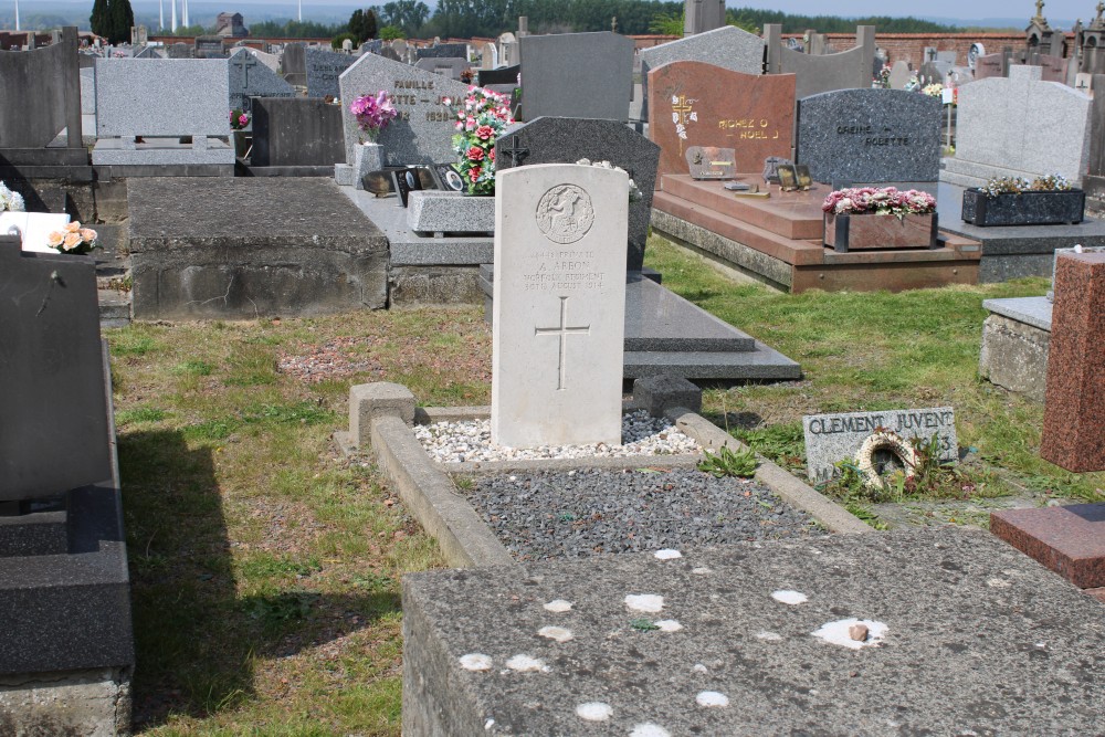 Commonwealth War Graves Wiheries #3