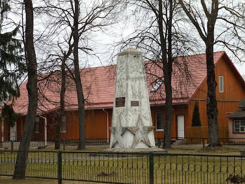 Sovjet Oorlogsbegraafplaats Pumpenai #1