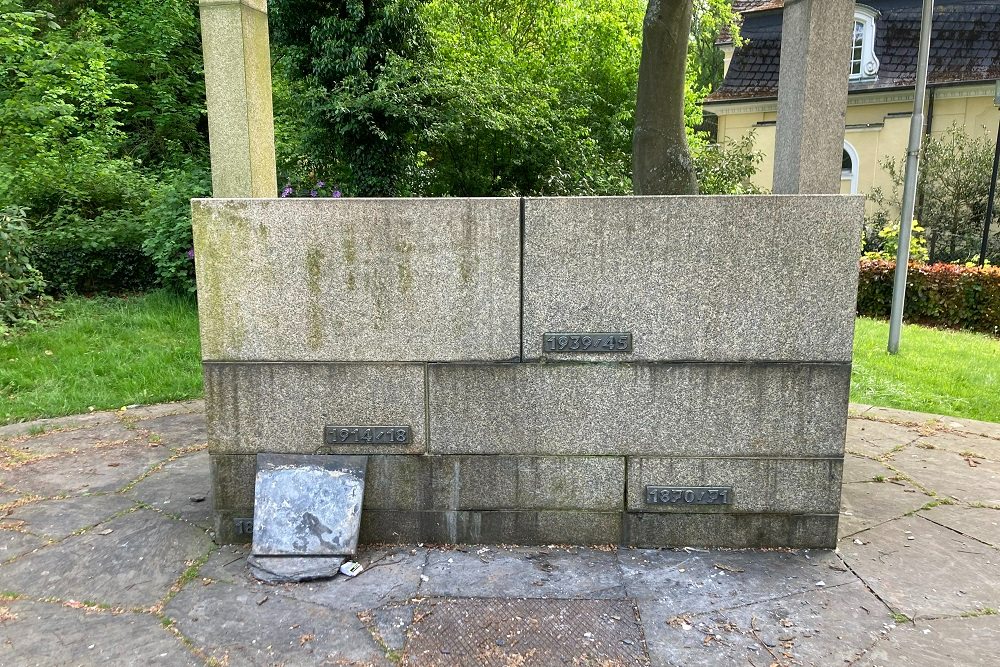 Oorlogsmonument Werdohl #2