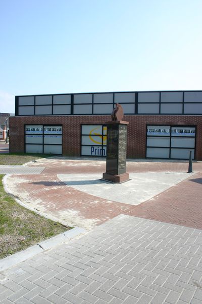 War Memorial Zwaagwesteinde #2