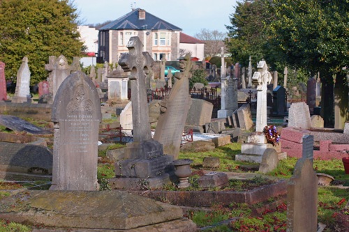 Commonwealth War Graves Christ Church Churchyard