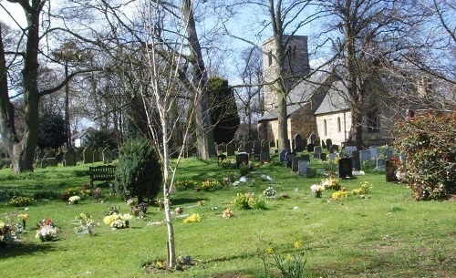 Commonwealth War Graves St Giles Churchyard #1
