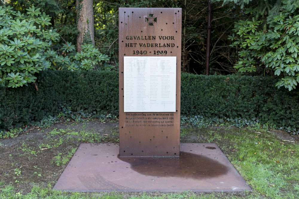 Memorial Killed Soldiers Ede