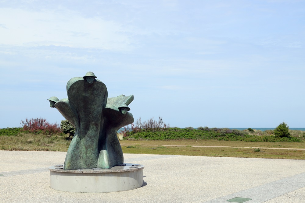 Sculpture Juno Beach #1