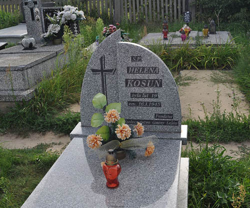 Graven Poolse Burgerslachtoffers #3
