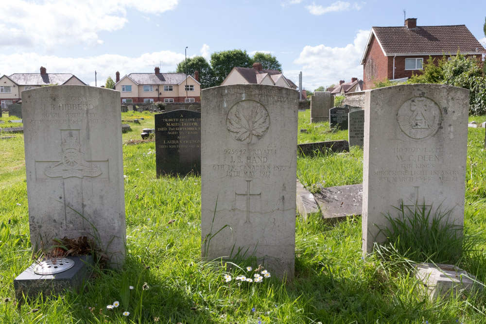 Oorlogsgraven van het Gemenebest St. Martin Churchyard #2