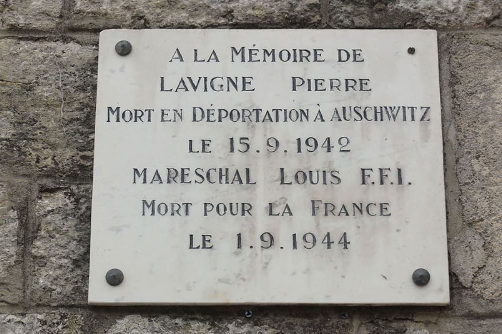 Gedenkteken Piere Lavigne en Louis Mareschal