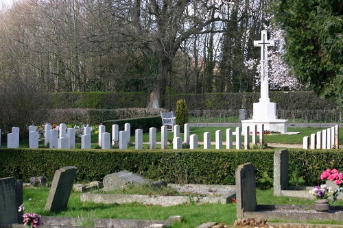 Commonwealth War Graves Moreton-in-Marsh New Cemetery
