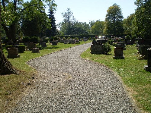 Oorlogsgraf van het Gemenebest Niagara-on-the-Lake Roman Catholic Cemetery #1