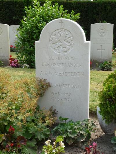 Dutch War Grave Sint Jan Roman Catholic Cemetery #3