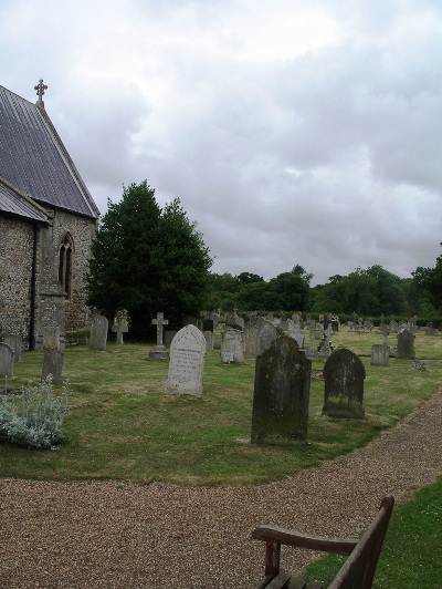 Commonwealth War Graves St. Mary Churchyard #1