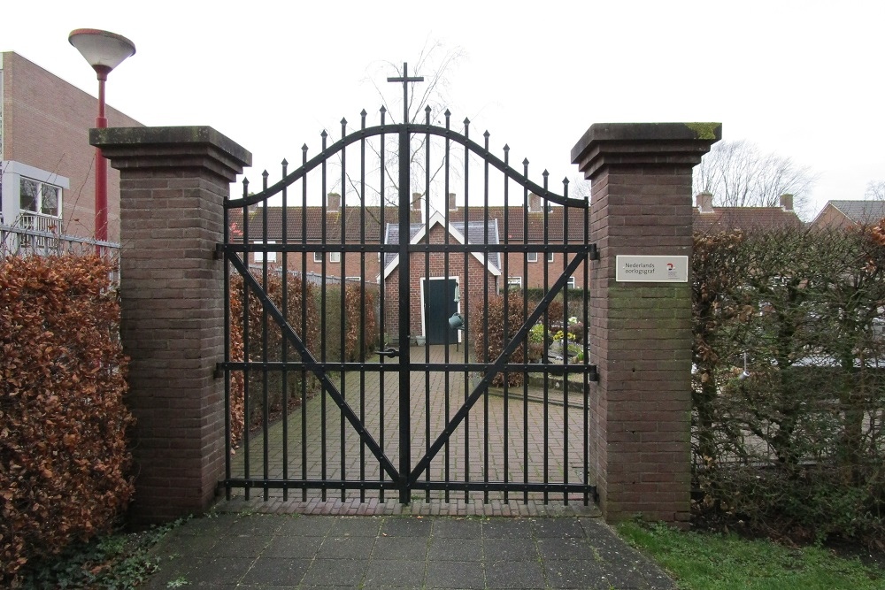 Dutch War Grave St. Barbara Churchyard Vreeswijk