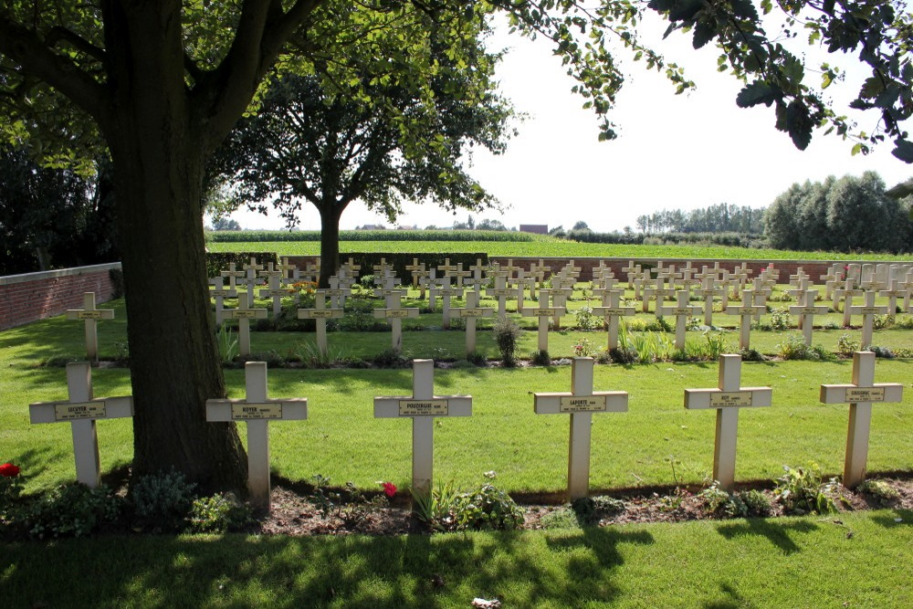 Commonwealth War Cemetery Arnke #5