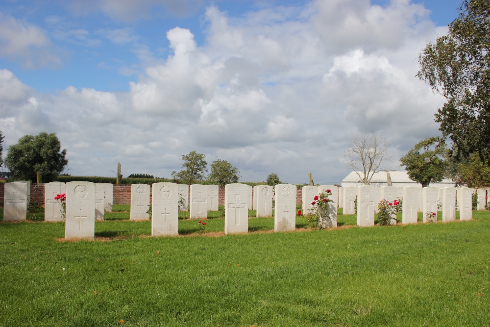 Commonwealth War Cemetery Minty Farm #3