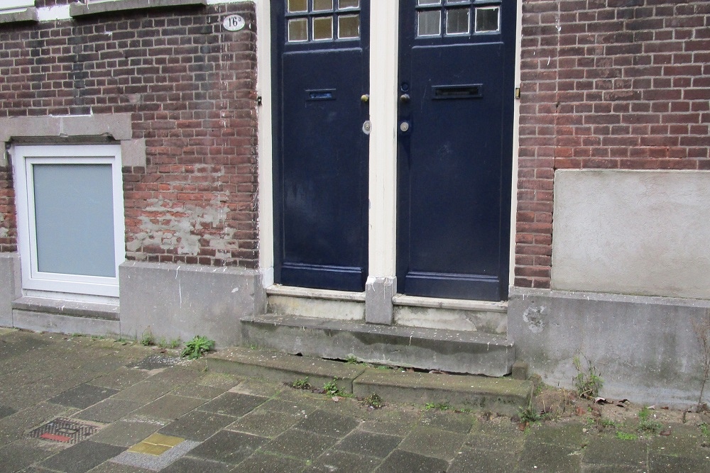 Stumbling Stones Van den Hoonaardstraat 16a #4