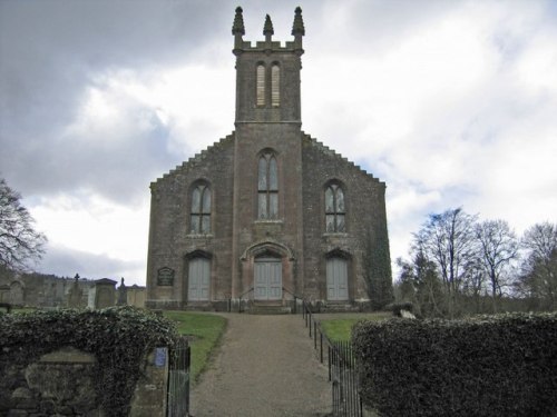 Commonwealth War Grave Clunie Churchyard