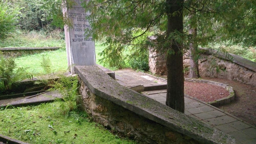 Monument Executieplaats Augustovka-ravijn #3