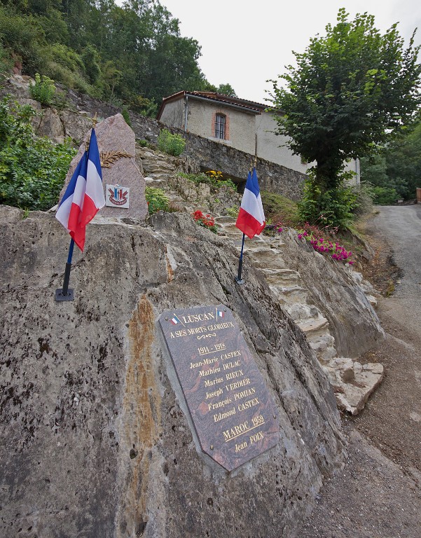 War Memorial Luscan #1