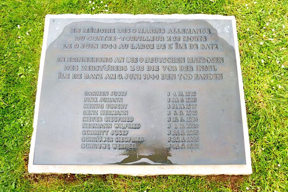 Monument Matrozen Z-32 #1