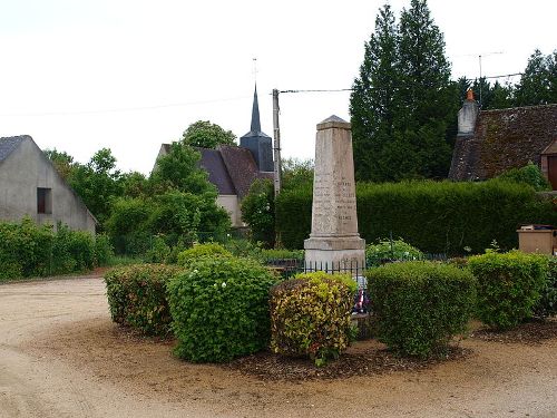 Oorlogsmonument Saint-Hilaire-sur-Puiseaux #1