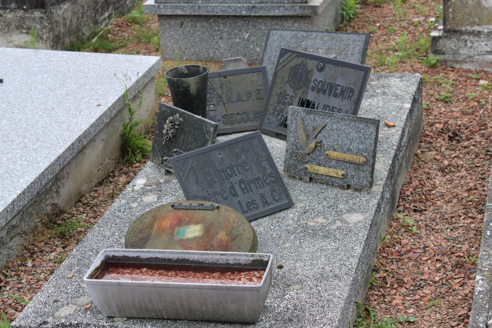 Belgian Graves Veterans Bon-Secours #5
