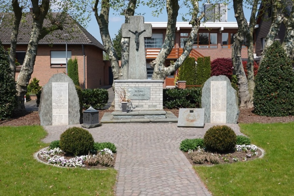 War Memorial Beeck #1
