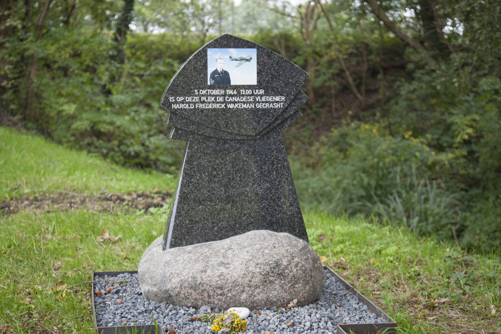 Monument Harold Frederick Wakeman #1